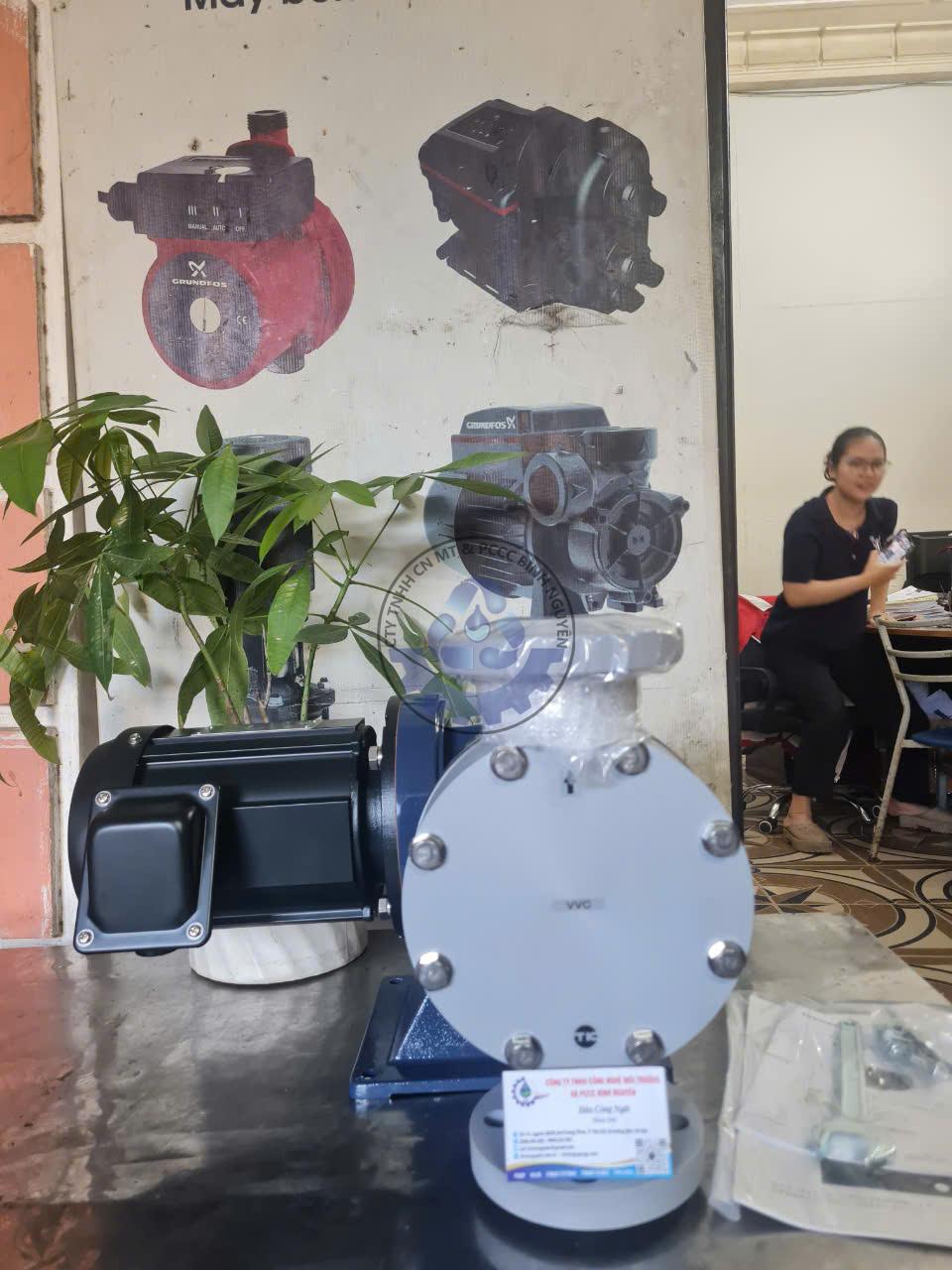 z6010868868690_503ca95af0ed484368f664e7cc9bbb1f