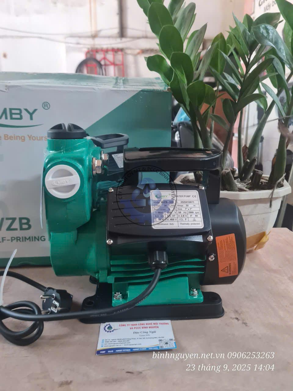 z7052387054557_38f74357877eb56861e47c81a02674a6