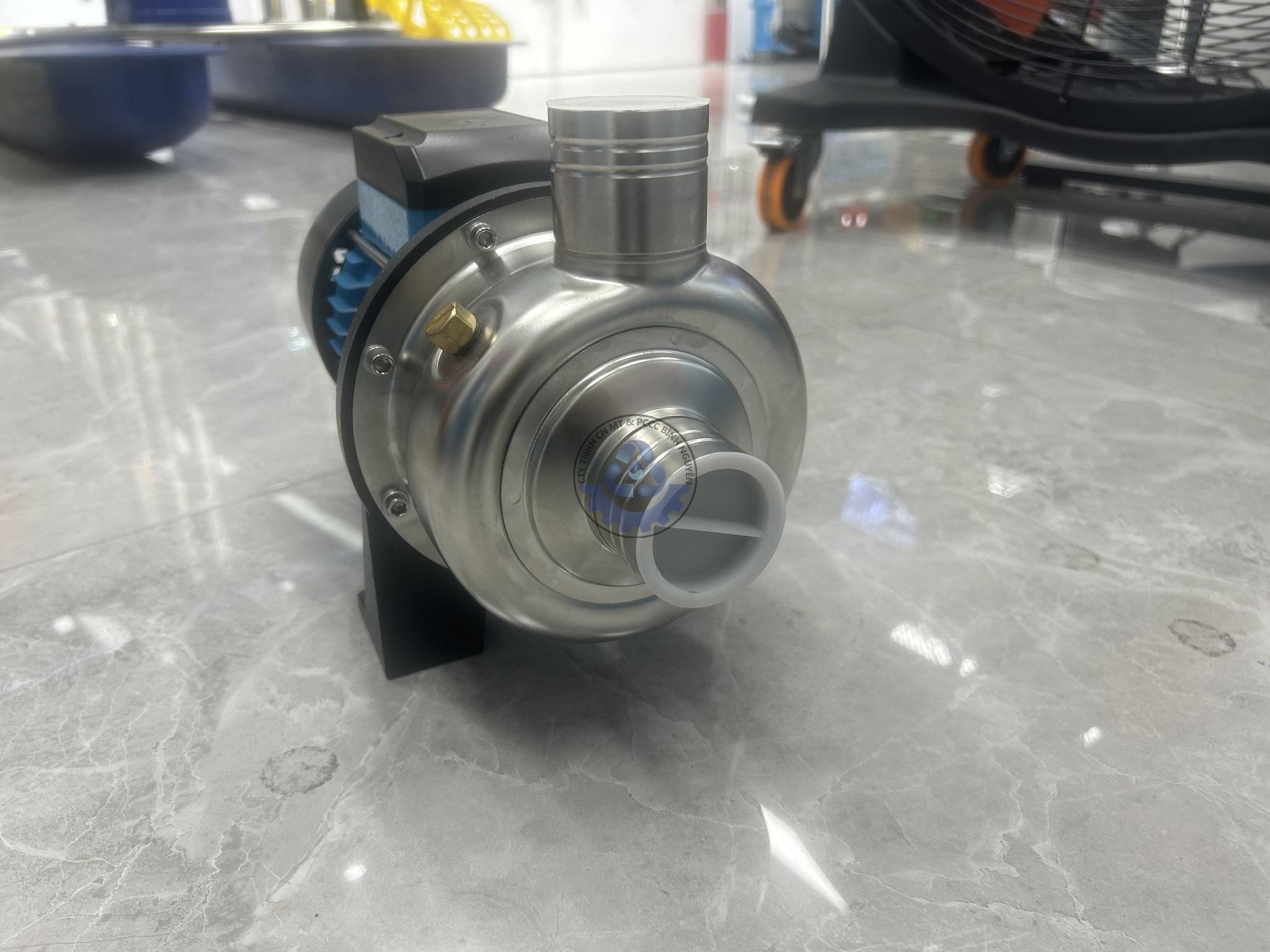 540502864_722010687464236_699547089911997894_n