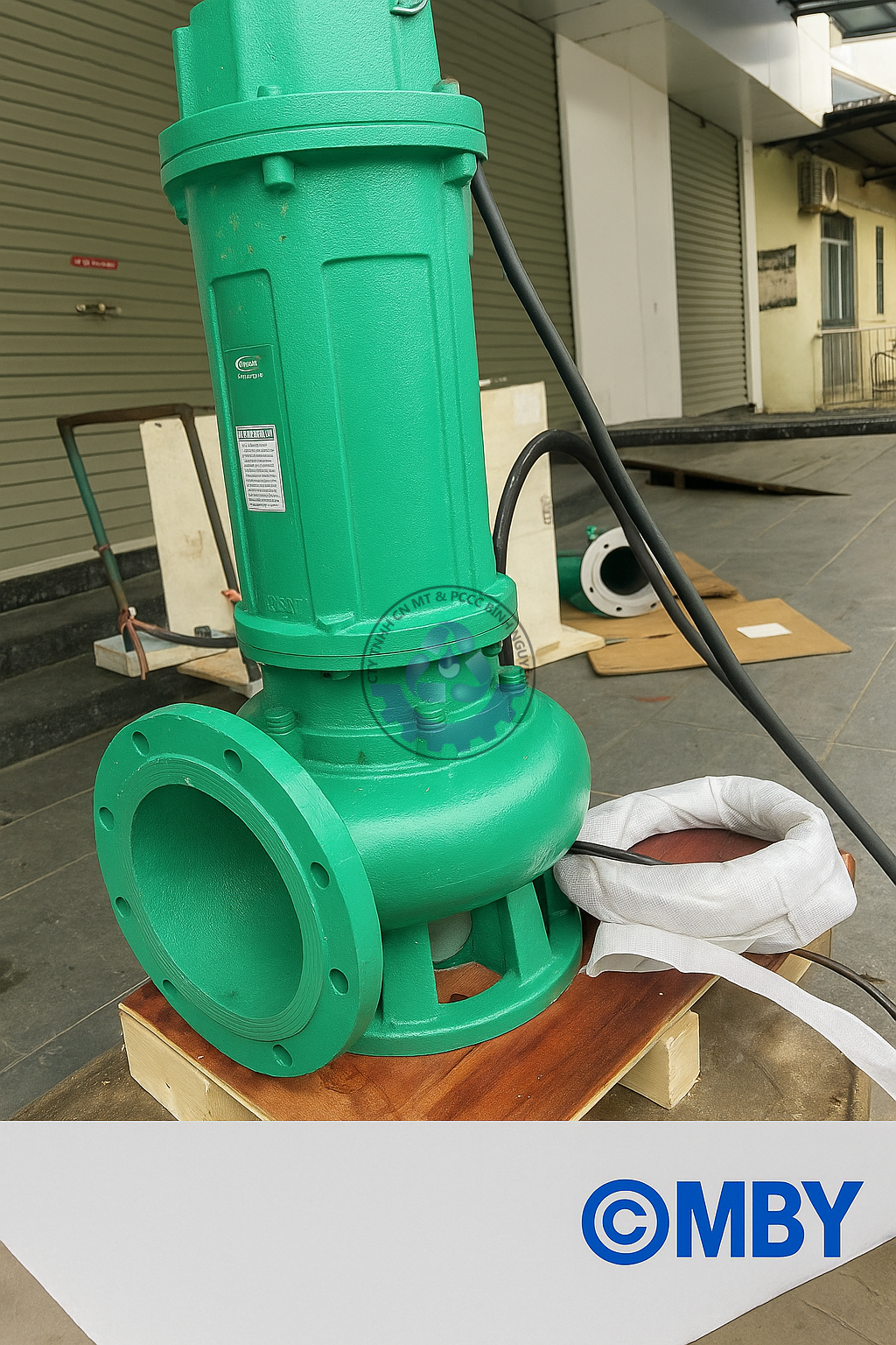 Máy bơm MBY ngoài cửa hàng