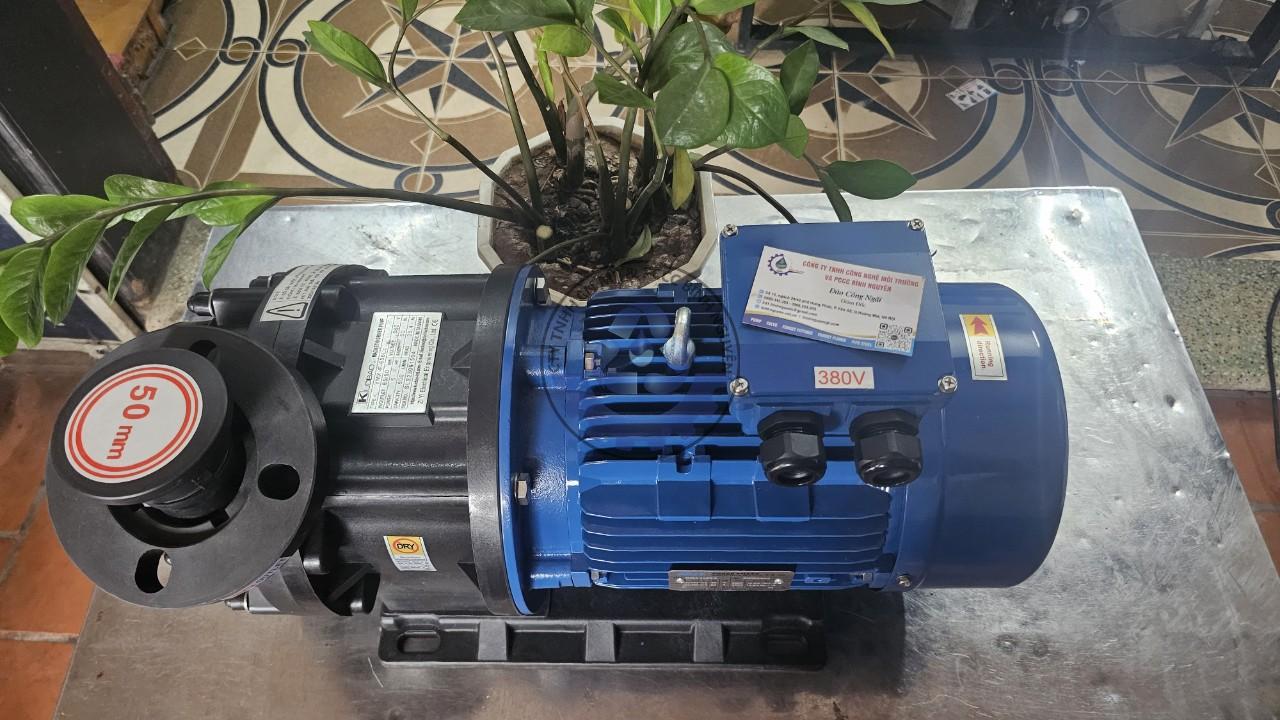 z5694459180953_00f3c3bb549281a326d08f58952ea604