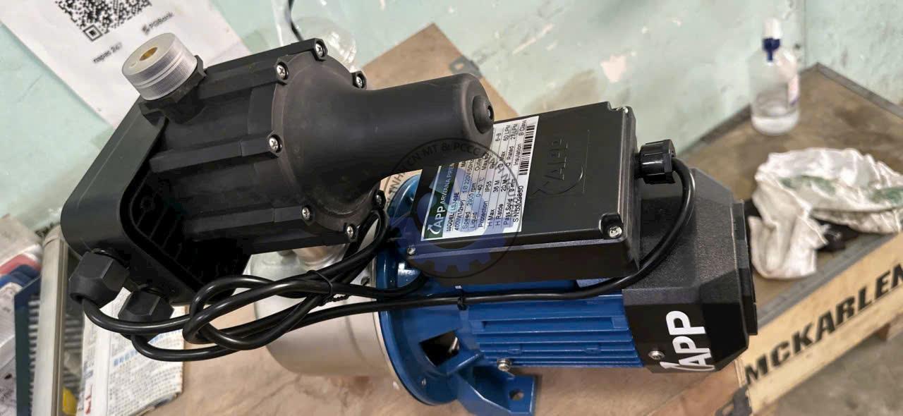 z7727819200291_cf8bf1f63dd3fec082d25452fcb0e265